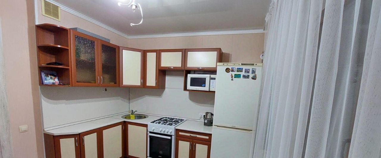 квартира р-н Нижнекамский г Нижнекамск ул Студенческая 8 фото 6