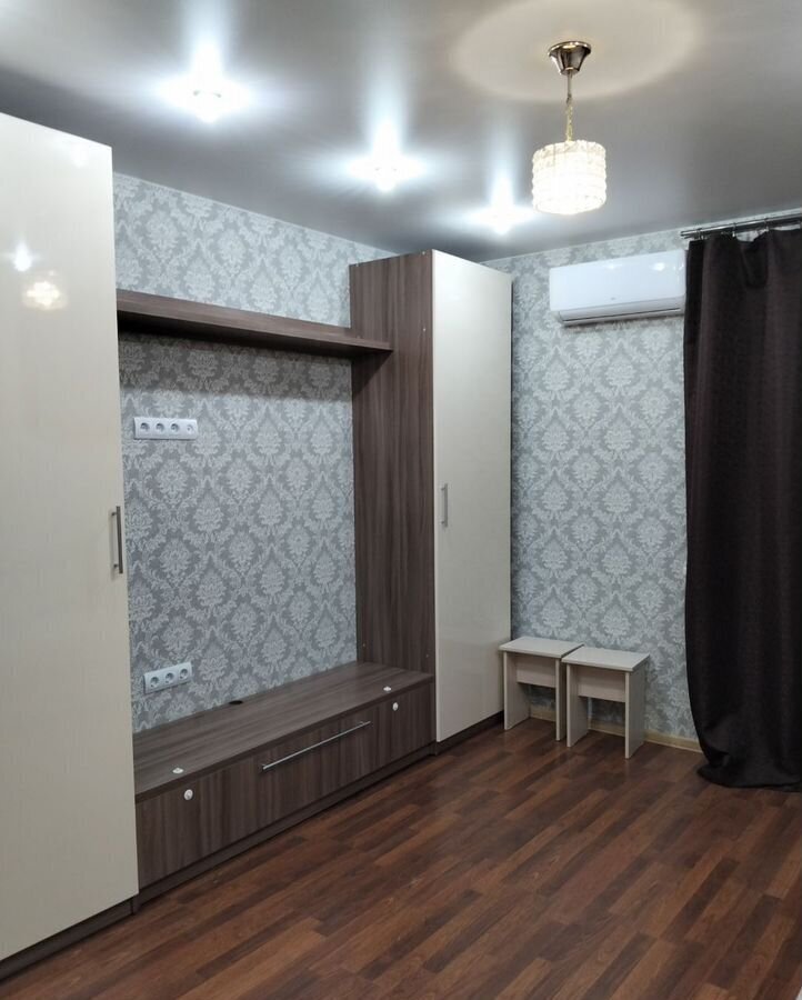 квартира г Волгоград р-н Советский ул. Химина, 6 фото 2