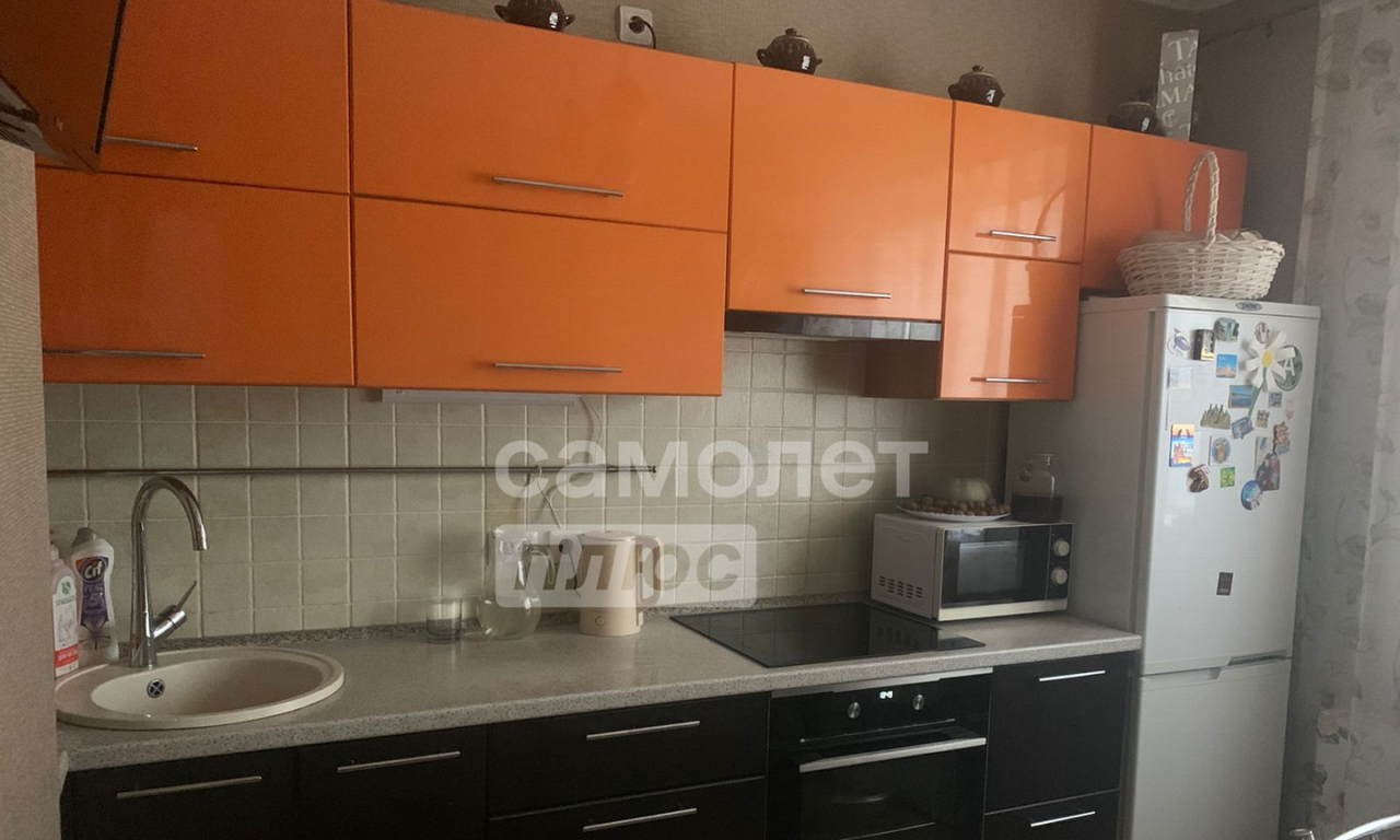квартира г Саратов Солнечный им. Уфимцева К. Г. улица, 3а фото 1
