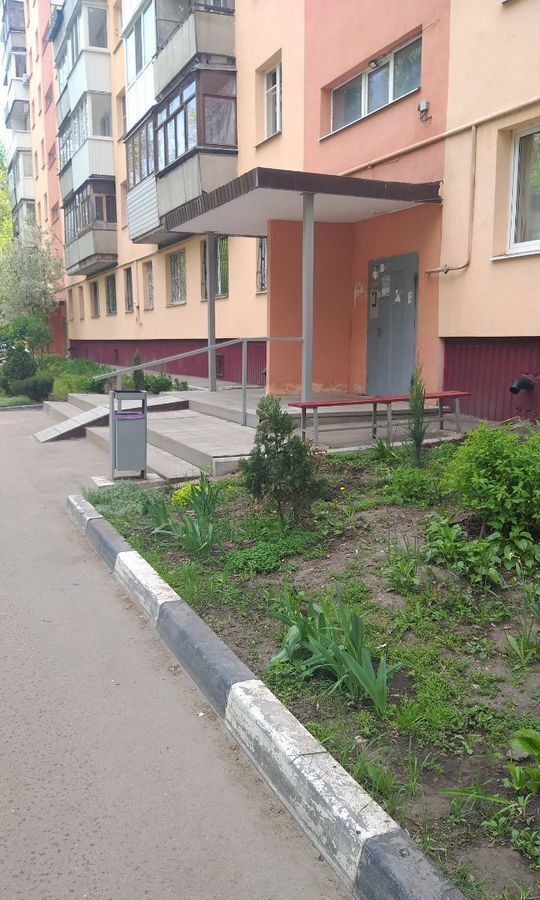квартира г Саратов р-н Кировский ул Рябиновская 6 фото 1