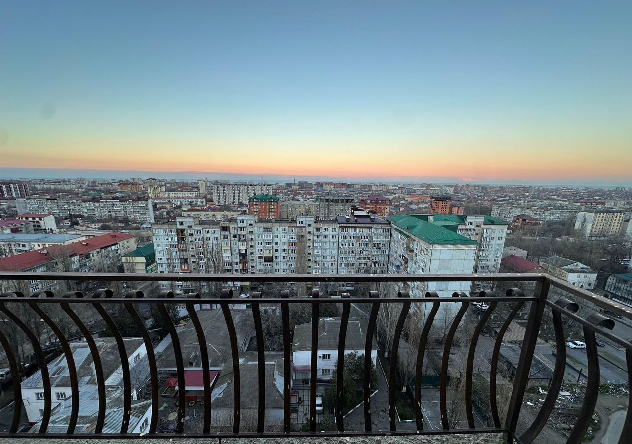 квартира г Махачкала пр-кт Амет-хана Султана 8г р-н Советский фото 3
