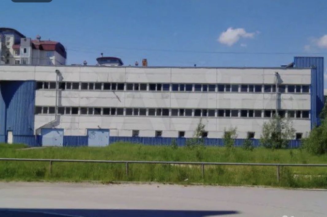машиноместо г Нижневартовск ул Ленина 15 Тюменская обл. фото 2