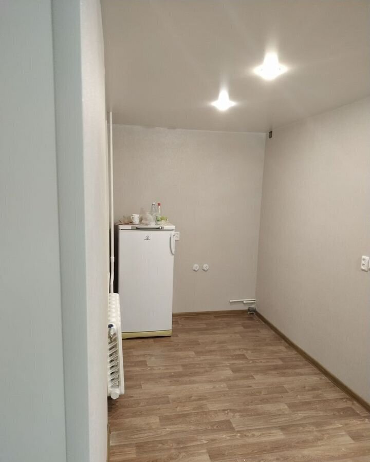 квартира г Ульяновск р-н Железнодорожный ул Варейкиса 15а фото 8