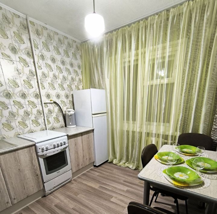 квартира г Омск р-н Центральный ул 33-я Северная 142 фото 2