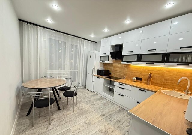 квартира 18-й мкр-н, 5, Тюменская обл. фото