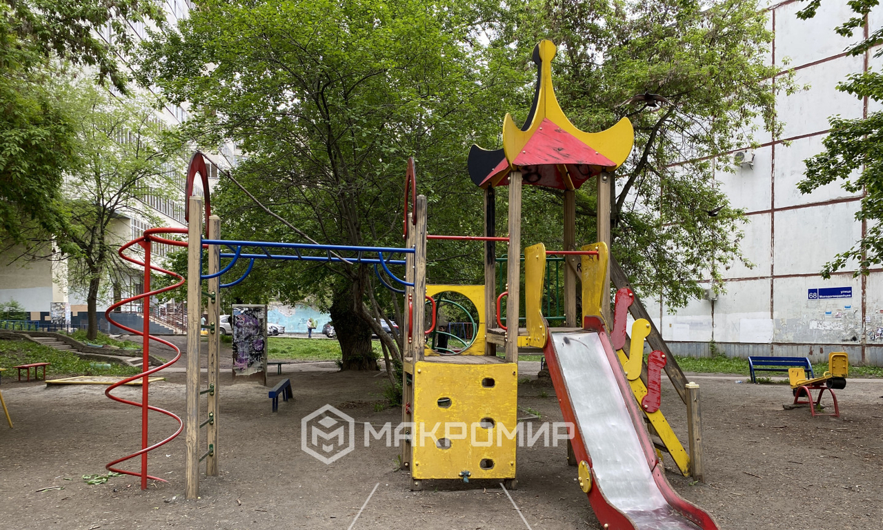квартира г Челябинск ул Молодогвардейцев 64а фото 21