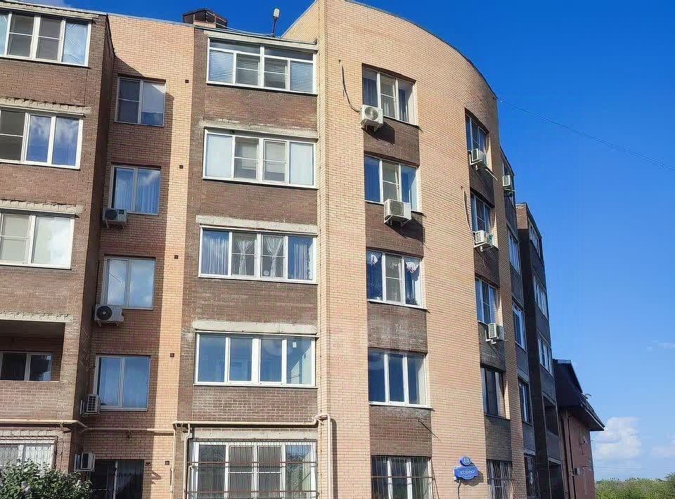 квартира г Ростов-на-Дону р-н Ворошиловский ул Вселенной 2/1 фото 1