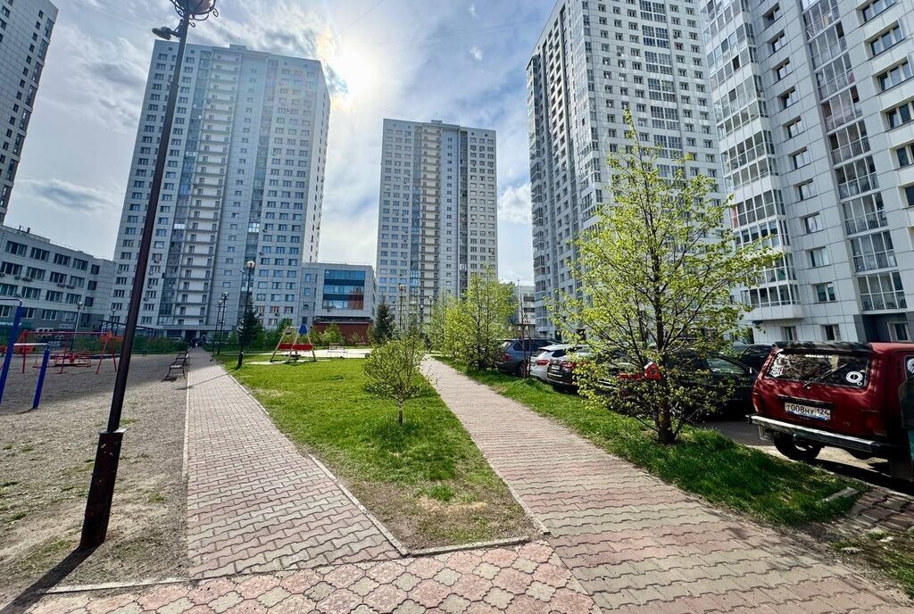 квартира г Красноярск ул 9 Мая 83к/2 фото 20