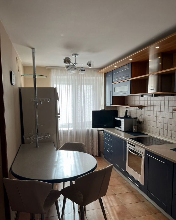 квартира г Омск р-н Центральный ул Маршала Жукова 105 фото 12