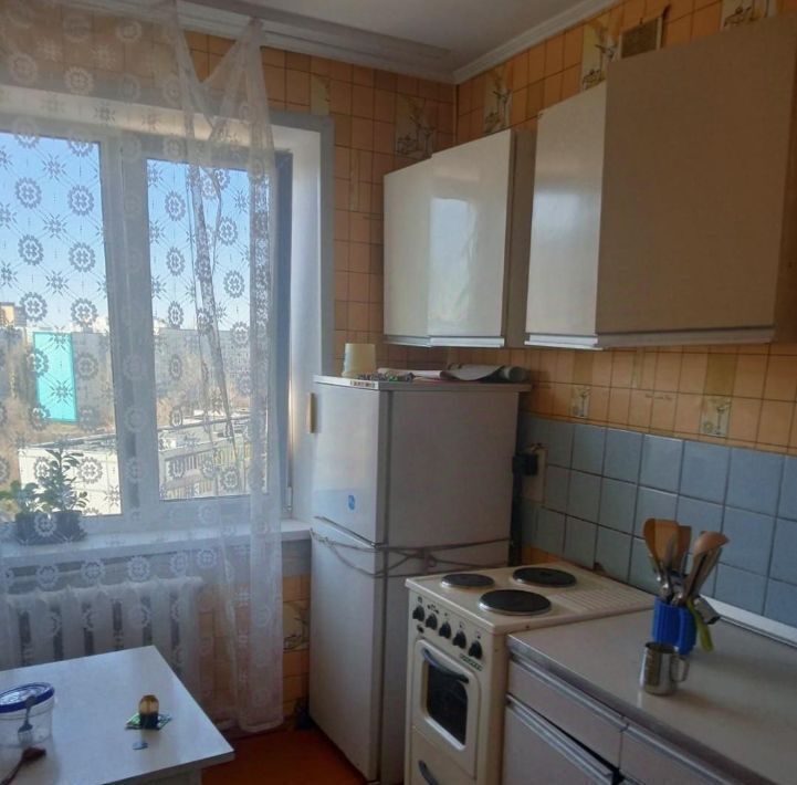 квартира г Тольятти р-н Комсомольский ул Лизы Чайкиной 49 фото 3