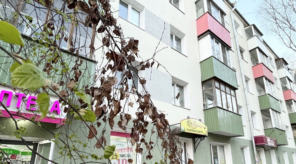 квартира г Киров р-н Ленинский ул Щорса 47 фото 2
