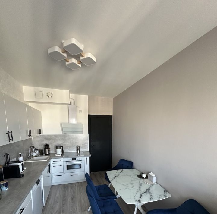 квартира г Санкт-Петербург ул Оптиков 51к/1 Беговая фото 1