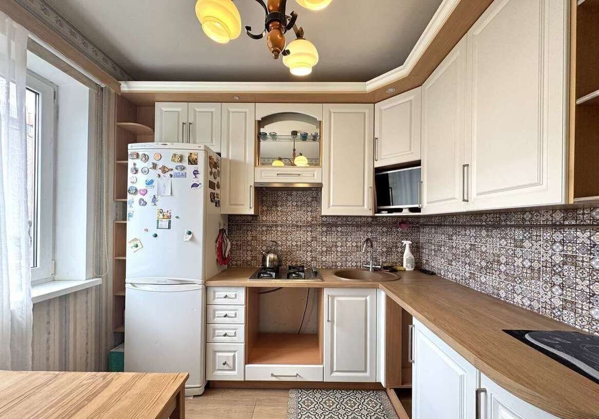 квартира г Великий Новгород Западный ул Коровникова 13к/4 фото 4