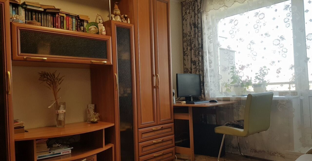 квартира г Красноярск р-н Свердловский ул Анатолия Гладкова 14 фото 11