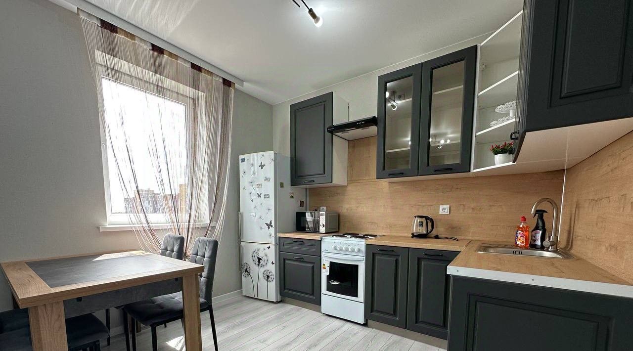 квартира г Краснодар р-н Прикубанский ул им. генерала Корнилова 18к/1 фото 3