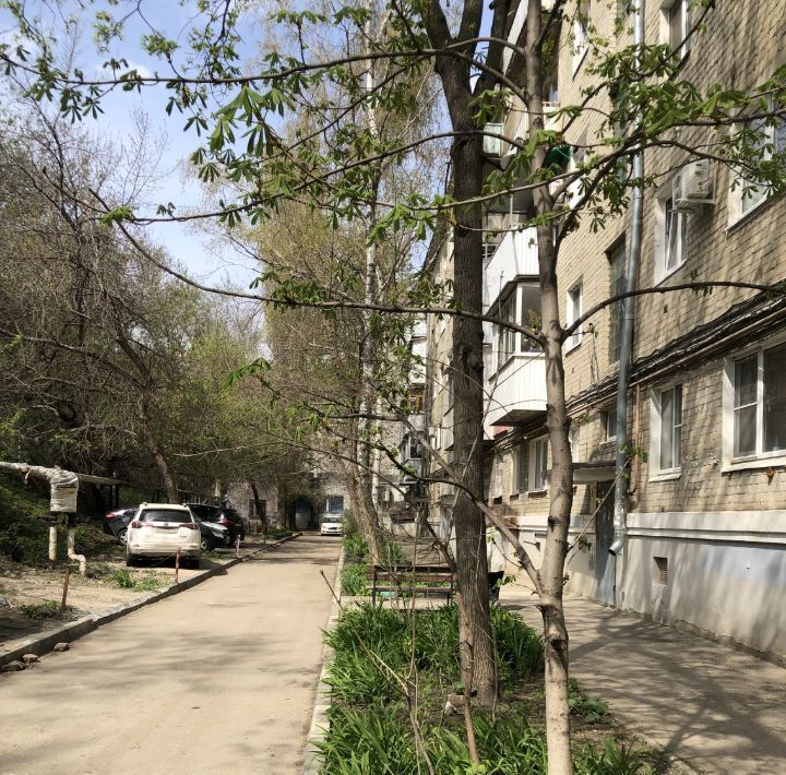 квартира г Саратов р-н Кировский пр-кт им 50 лет Октября 13 фото 3