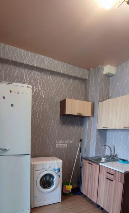 комната г Екатеринбург ул Старых Большевиков 18 Проспект Космонавтов фото 6