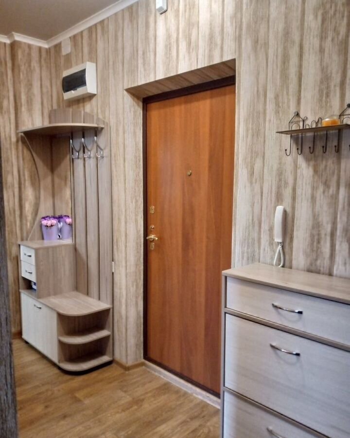 квартира г Тольятти р-н Автозаводский 31 квартал ул Революционная 7б фото 2