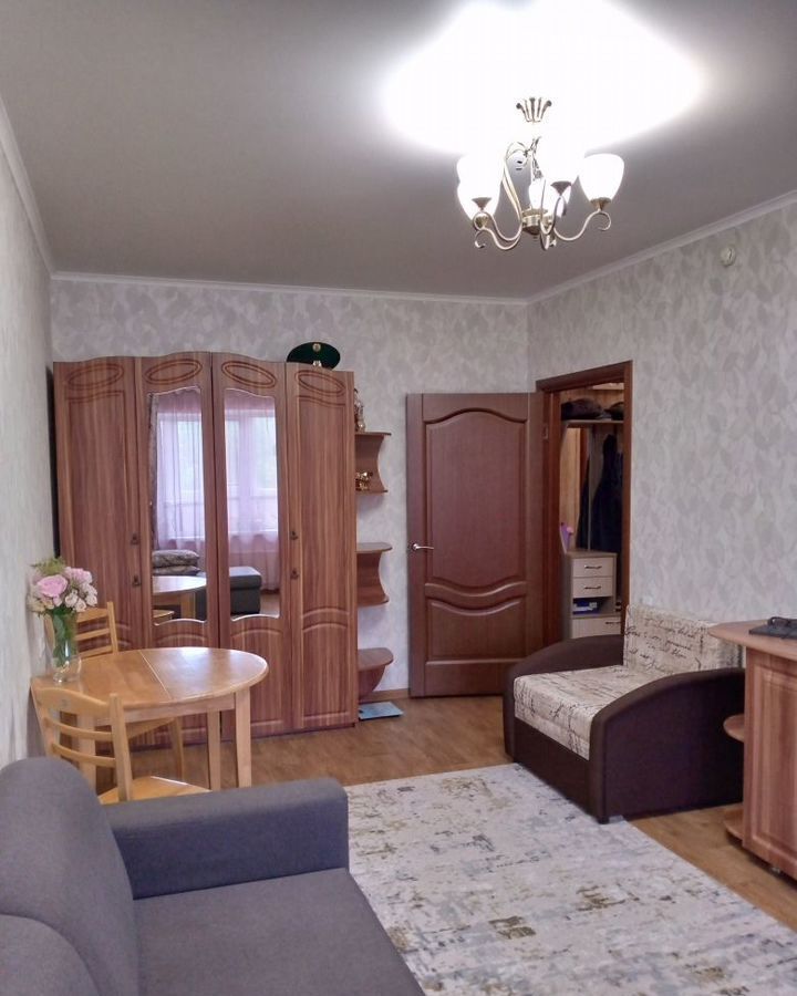 квартира г Тольятти р-н Автозаводский 31 квартал ул Революционная 7б фото 6