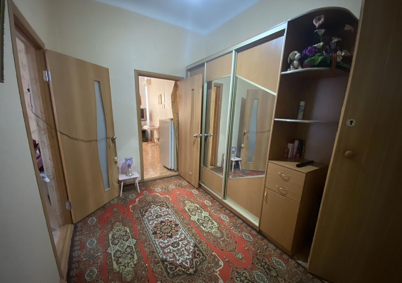 квартира г Волгоград р-н Тракторозаводский ул им. Дзержинского 8 фото 11