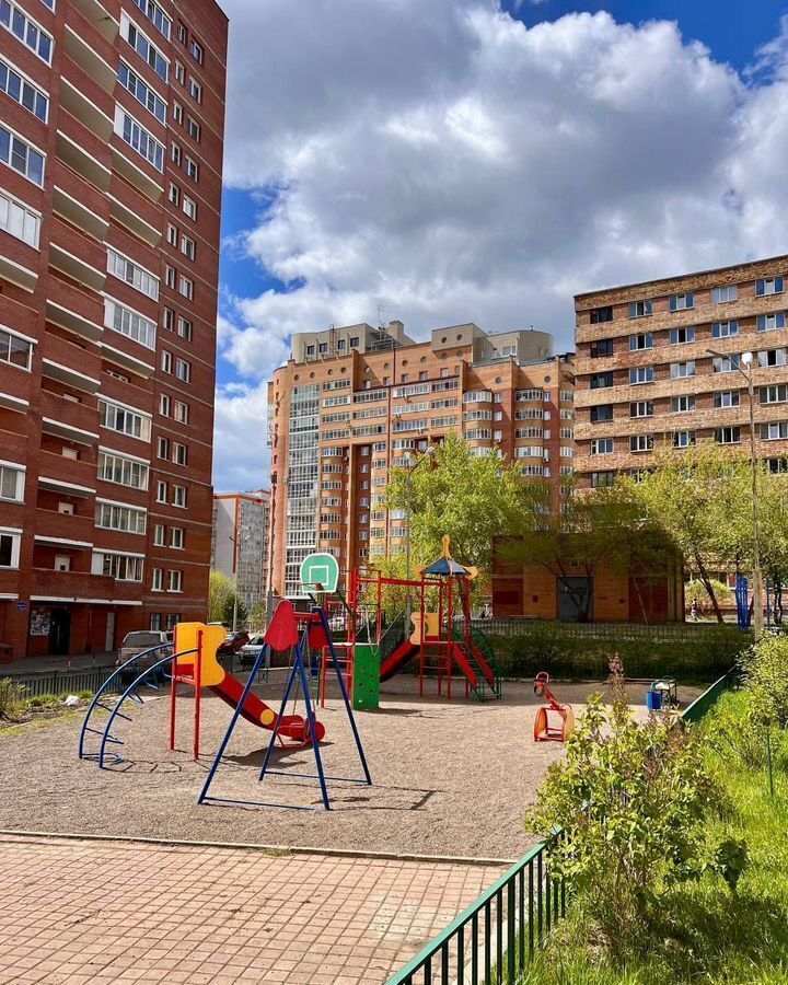 квартира г Красноярск р-н Октябрьский ул Борисова 26а фото 2