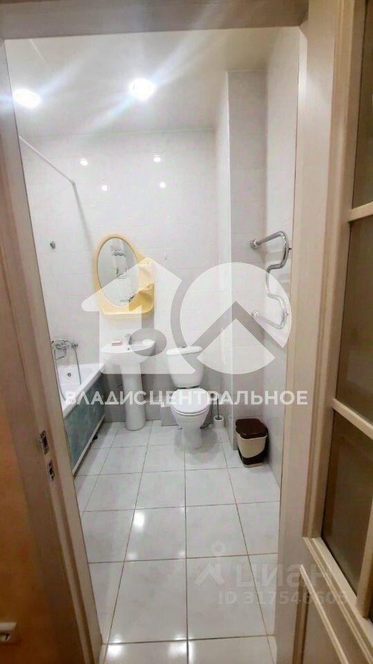 квартира г Новосибирск р-н Кировский ул Виктора Уса 4 фото 3
