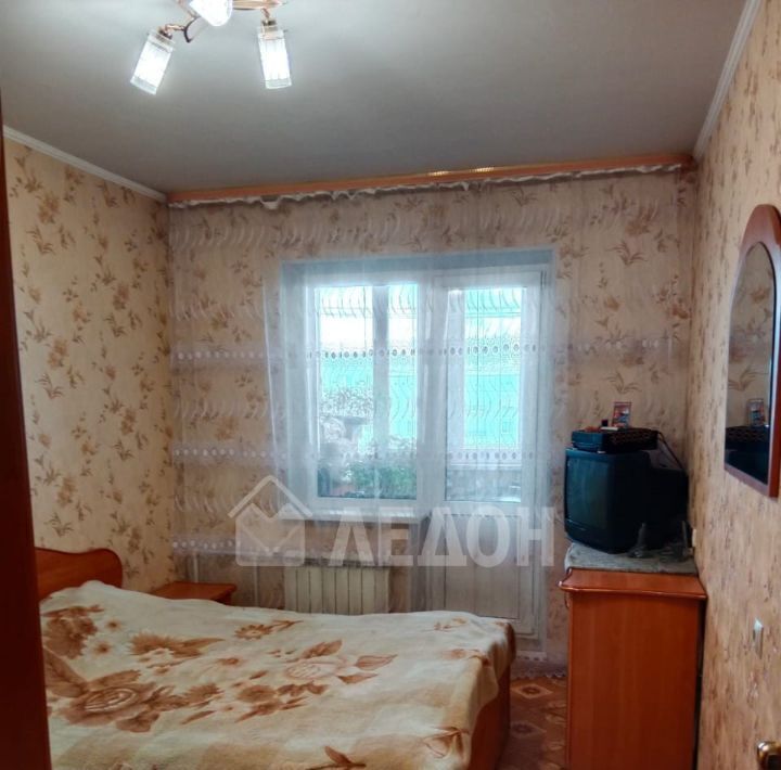 квартира г Омск р-н Кировский ул 70 лет Октября 18/1 Кировский АО фото 5