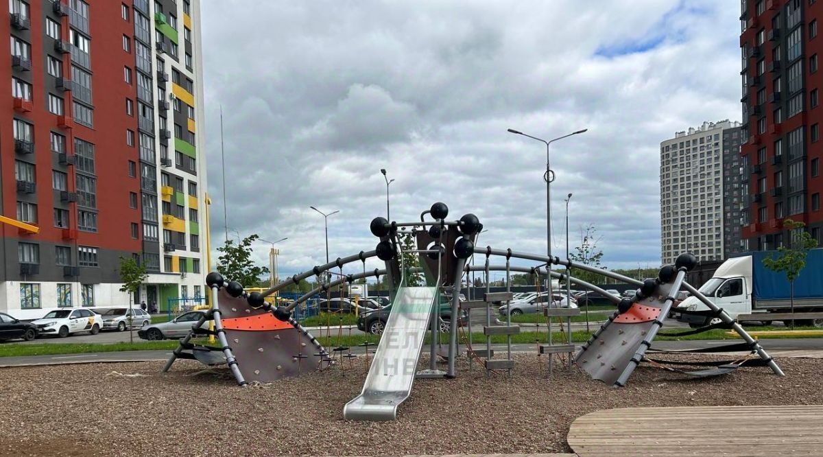 квартира г Уфа р-н Демский б-р Яркий 13 фото 12