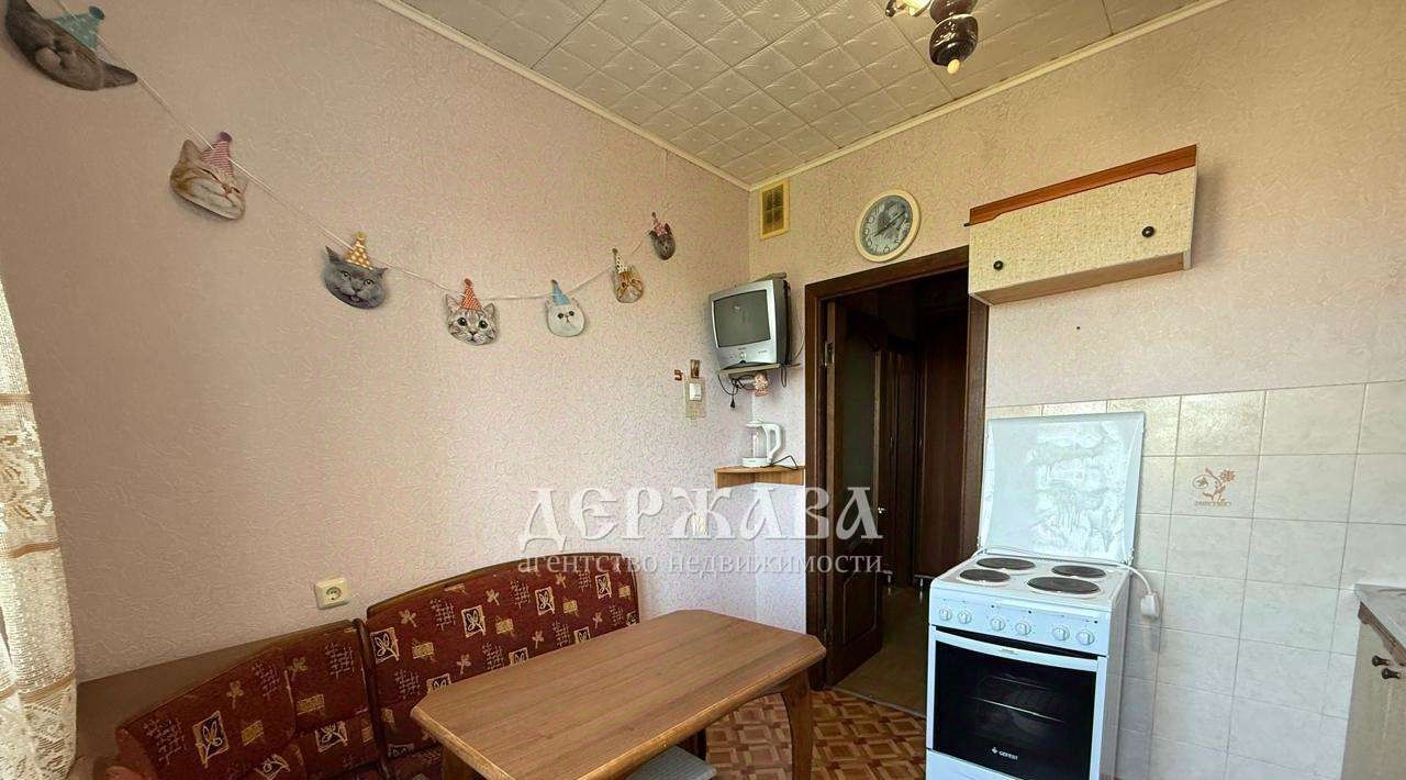 квартира г Старый Оскол Юбилейный микрорайон 9 фото 3