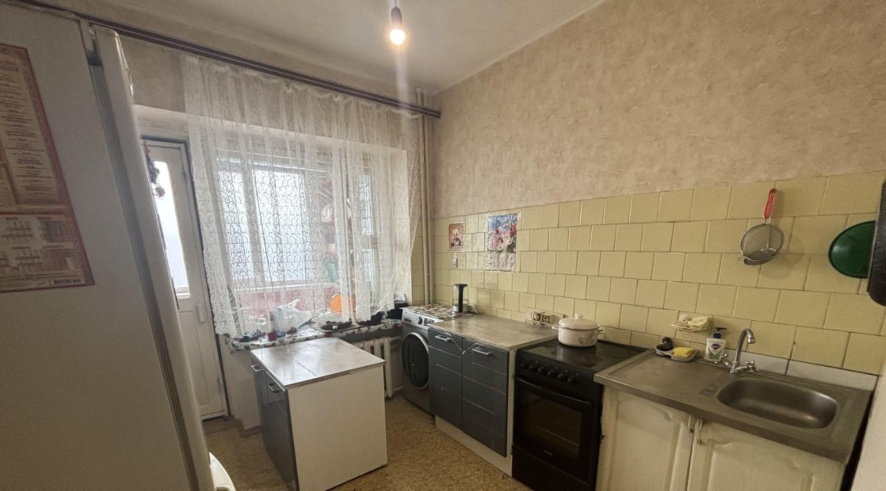 квартира г Сургут ул Островского 8 14-й фото 3