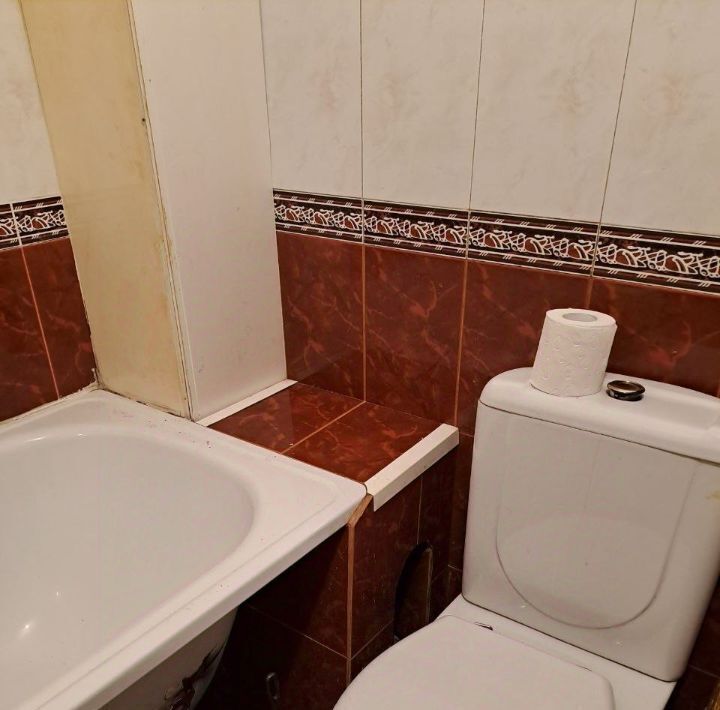 квартира г Астрахань р-н Кировский ул Валерии Барсовой 12к/2 фото 12
