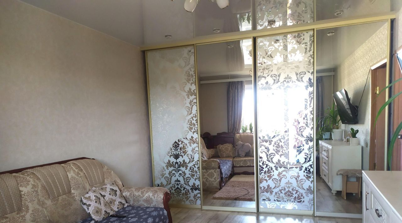 квартира г Волгоград р-н Дзержинский ул Космонавтов 41 фото 2