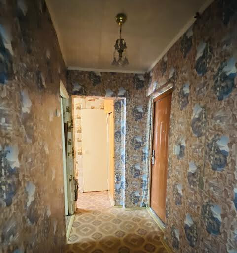 квартира г Тольятти р-н Автозаводский 7-й квартал пр-кт Степана Разина 52 м-н фото 4