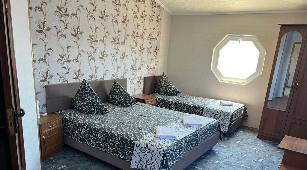 комната г Судак с Морское ул Карла Маркса 1а фото 1