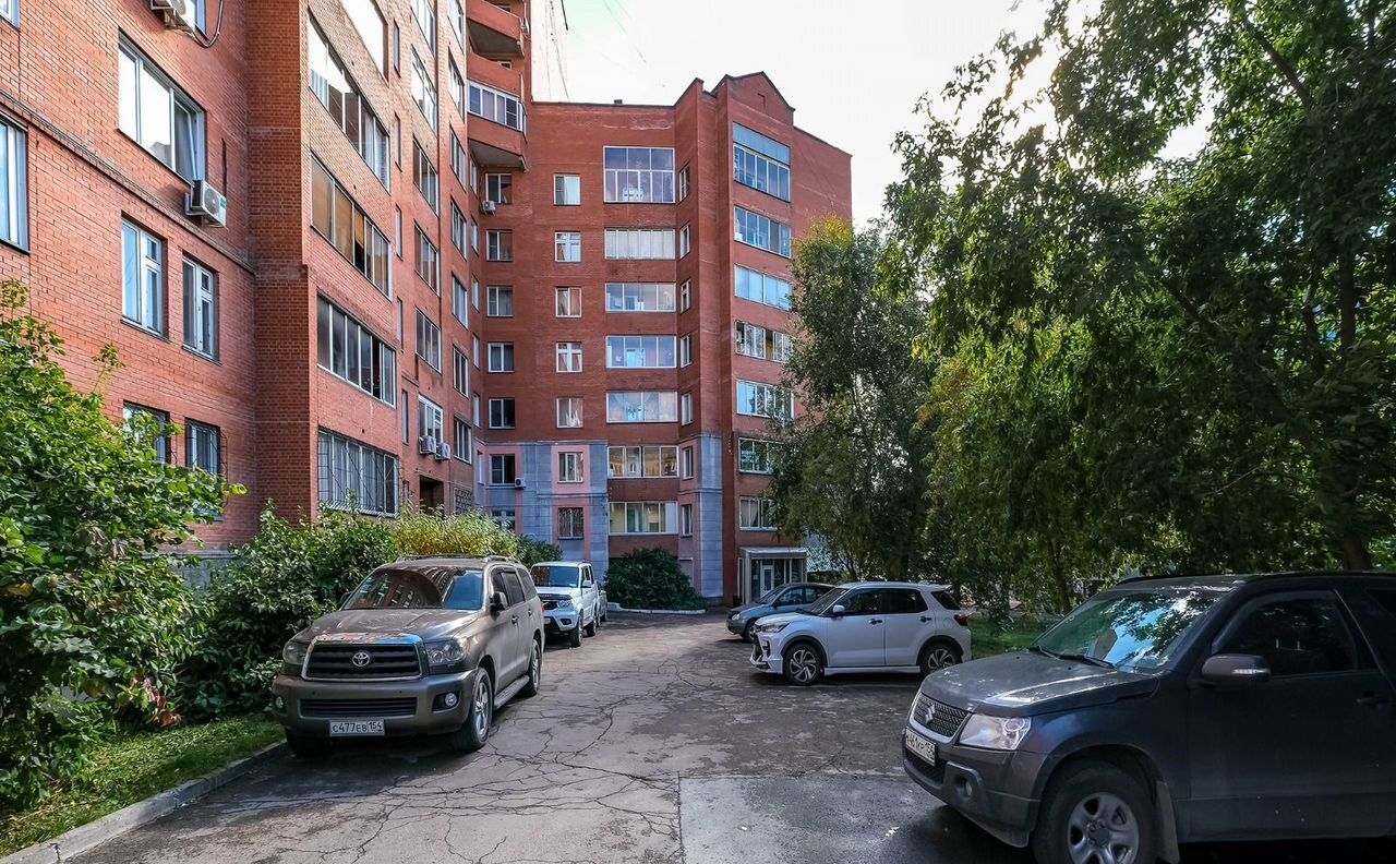 квартира г Новосибирск метро Площадь Гарина-Михайловского р-н Железнодорожный спуск Владимировский 9/1 спуск фото 2
