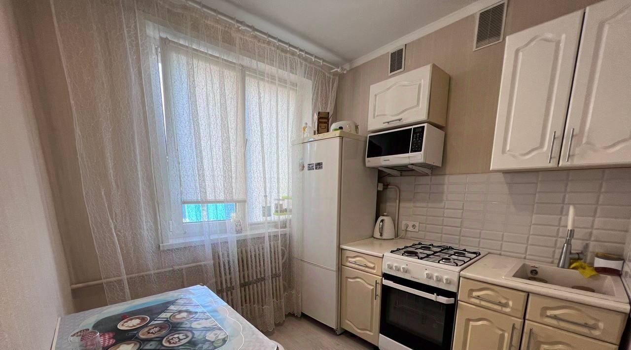 квартира г Старый Оскол микрорайон Молодогвардеец 11 фото 3