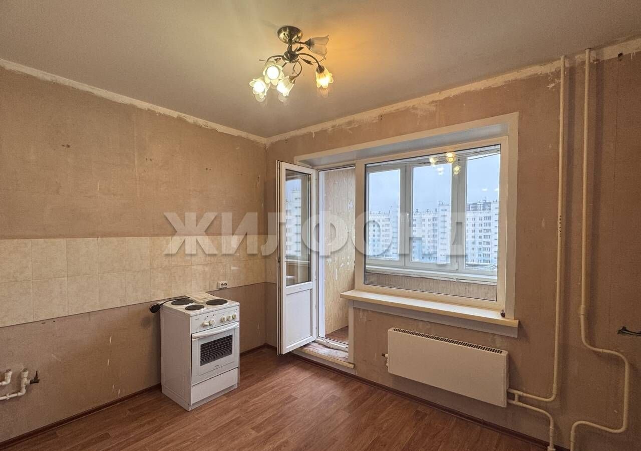 квартира г Новосибирск р-н Ленинский Чистая Слобода ул Титова 240/1 фото 2