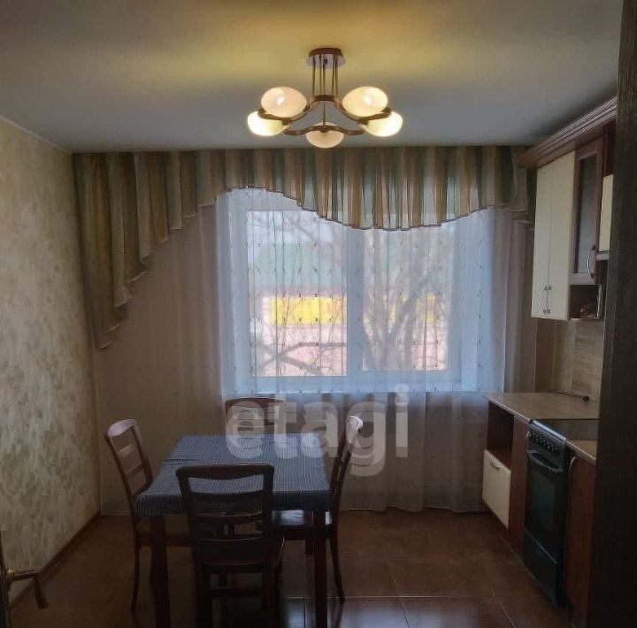 квартира г Белогорск ул Садовая 26 фото 3