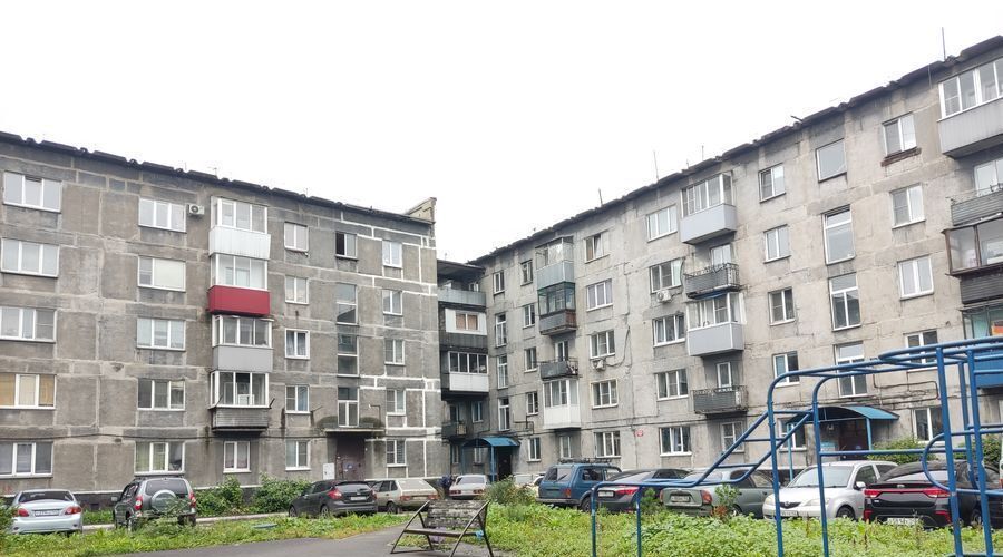квартира г Новокузнецк р-н Центральный ул Циолковского 8 фото 1