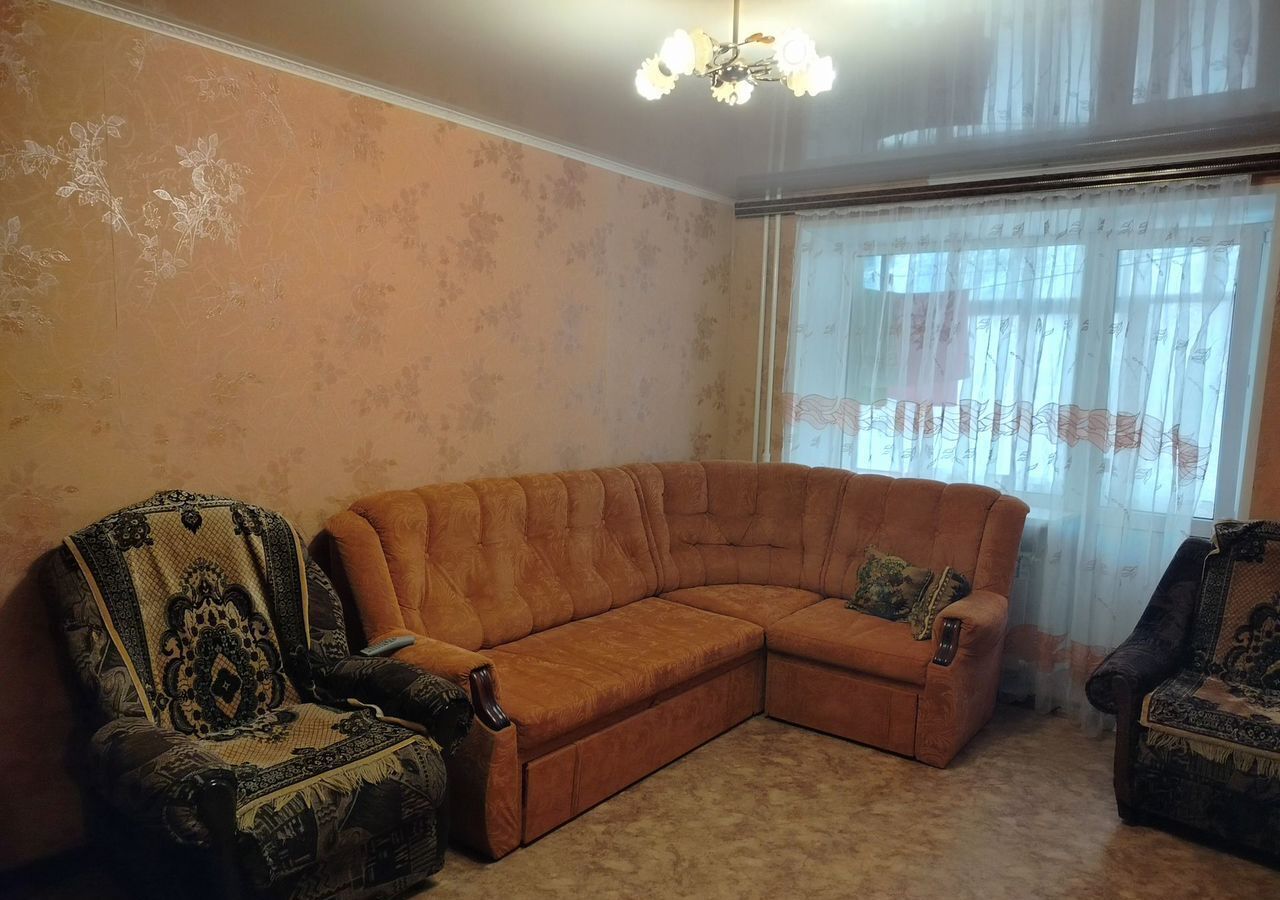 квартира г Волжский пл Труда 11 фото 1