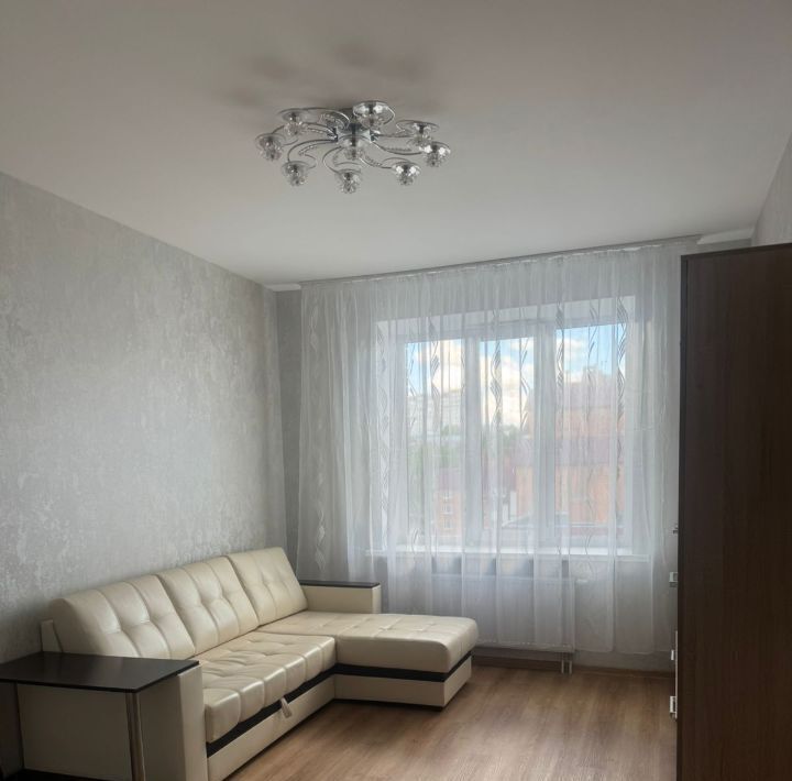 квартира г Чебоксары р-н Калининский ул Гагарина Ю. 37к/1 фото 1