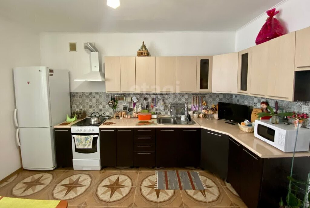 квартира г Краснодар р-н Прикубанский ул им. Дементия Красюка 49 фото 4