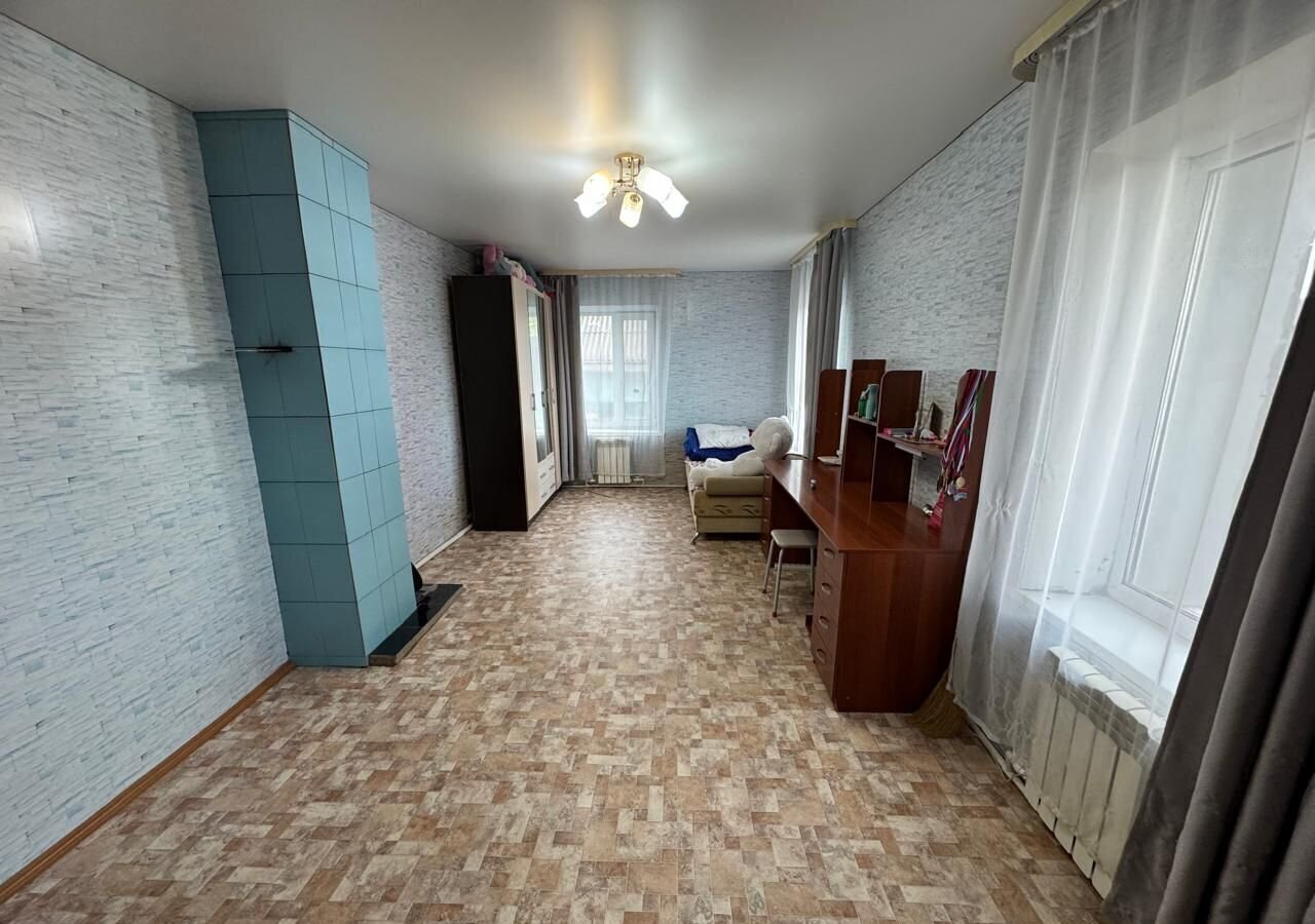 дом г Ирбит ул Александра Матросова фото 1