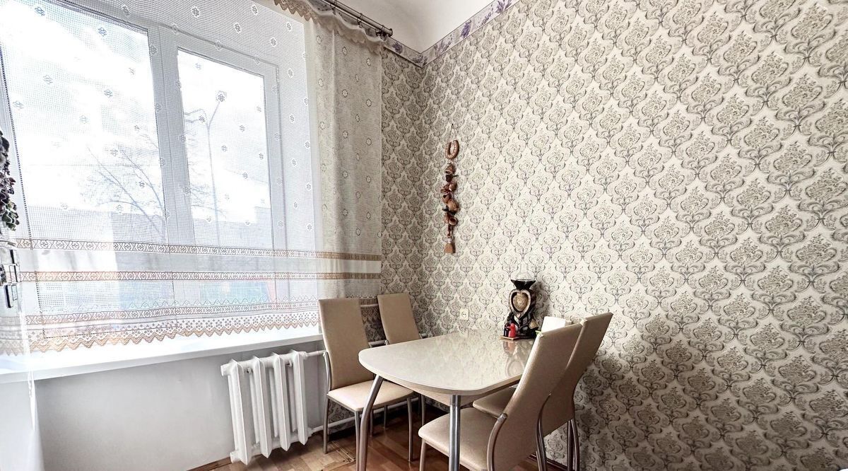 квартира г Новокузнецк р-н Куйбышевский ул Куйбышева 18 фото 3