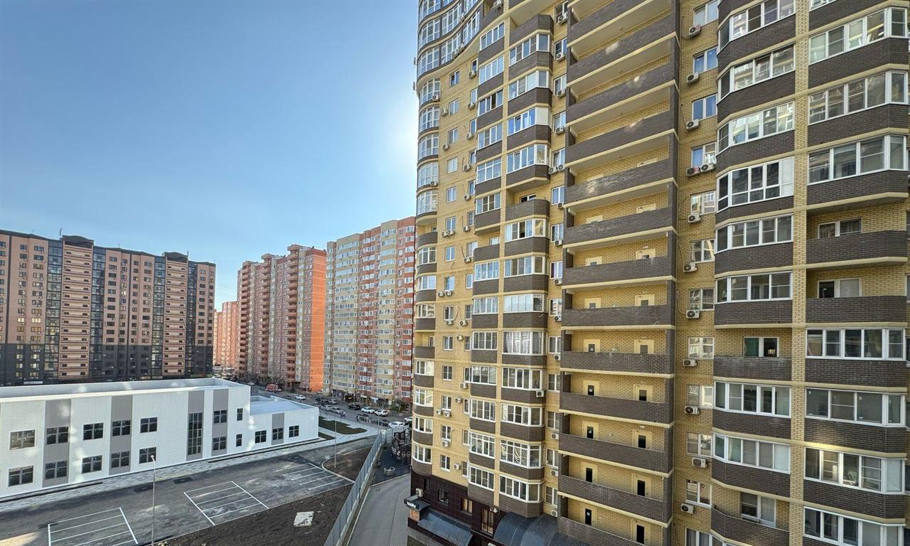 квартира г Краснодар р-н Прикубанский ул им. 40-летия Победы 178/3 ЖК «Панорама» м-н фото 4