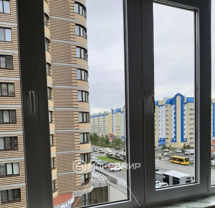 квартира г Сургут ул 30 лет Победы 39 33-й фото 16