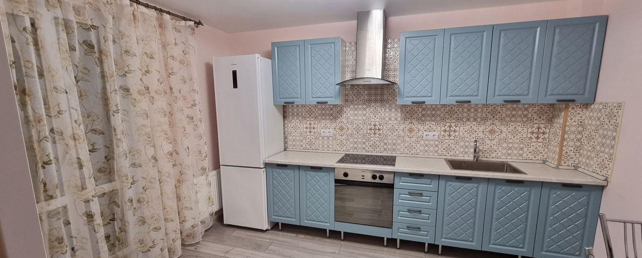 квартира г Саратов р-н Кировский Солнечный 2 пр-кт Героев Отечества 5а фото 11