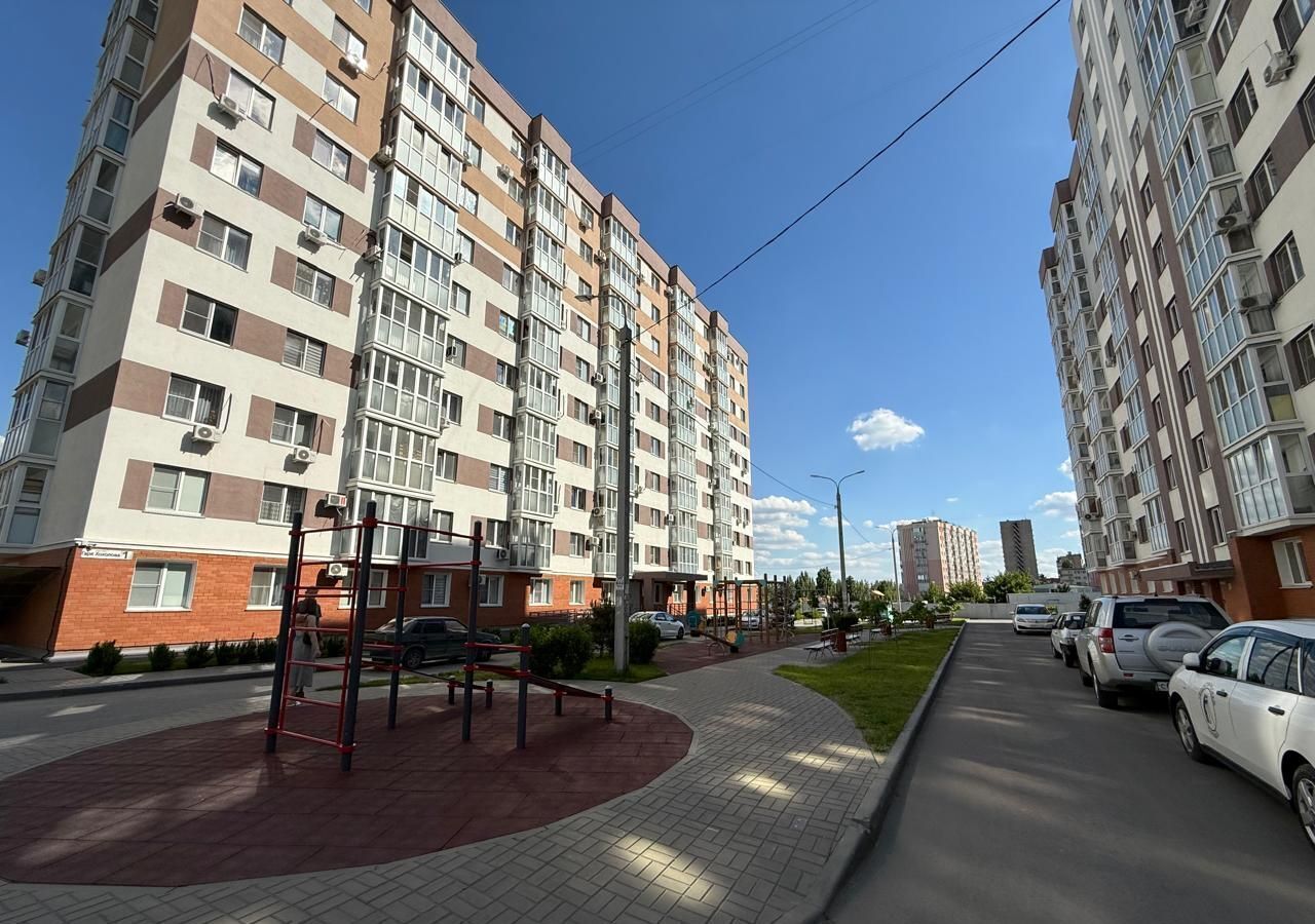 квартира г Волгоград р-н Кировский ул им. Гаря Хохолова 1 фото 28