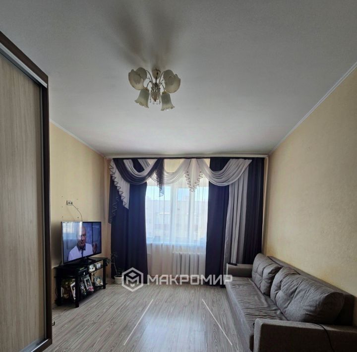 квартира г Сургут пр-кт Ленина 27 фото 7