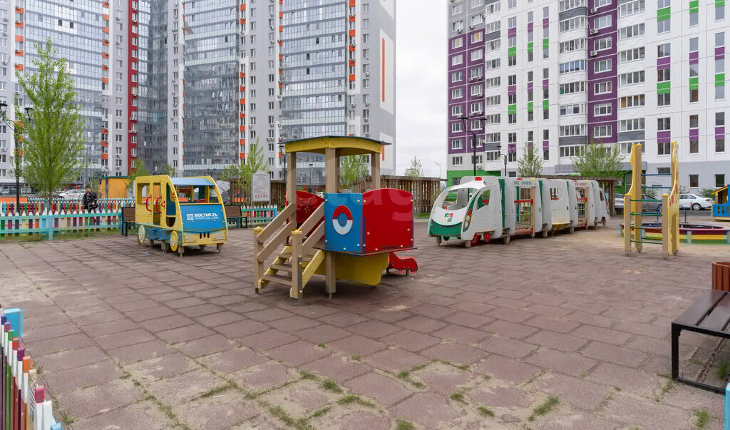 квартира г Тюмень ул Монтажников 34 фото 26